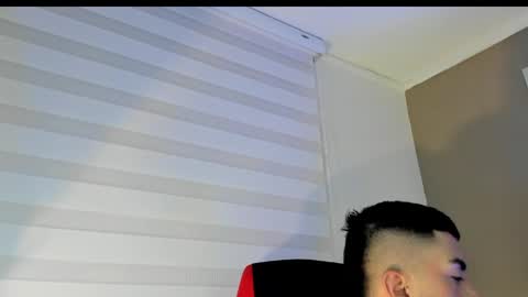 Snapshot of alexander_diiaz chatting on April 29, 2026, 12:42 pm Alexander Diaz online show from April 29, 2026, 12:42 pm