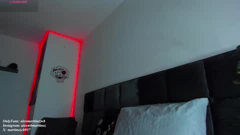 Onlyfansalexmartinezwb  Instagram alexwbmartinez  Twitter martinezcb937 online show from September 22, 2025, 12:34 am