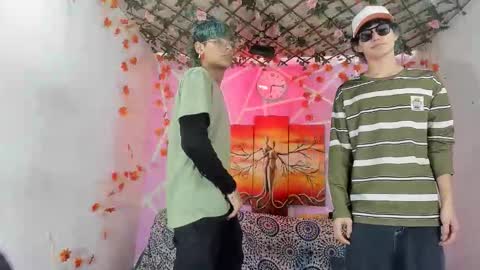 chicos hot online show from December 2, 2025, 2:12 pm