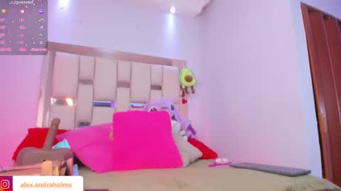 alexandra_holms1 online show from October 3, 2025, 8:39 pm