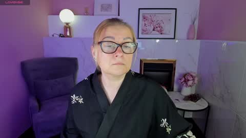 Snapshot of alexandra_kind chatting on January 8, 2025, 1:52 pm Alexandra online show from January 8, 2025, 1:52 pm