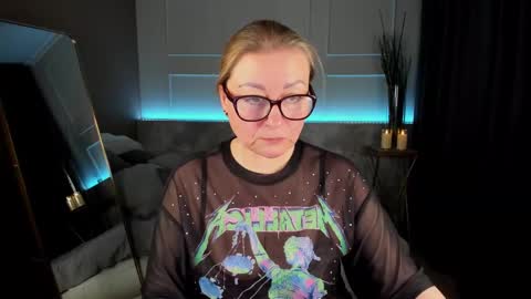 Snapshot of alexandra_kind chatting on February 18, 2025, 9:09 pm Alexandra online show from February 18, 2025, 9:09 pm