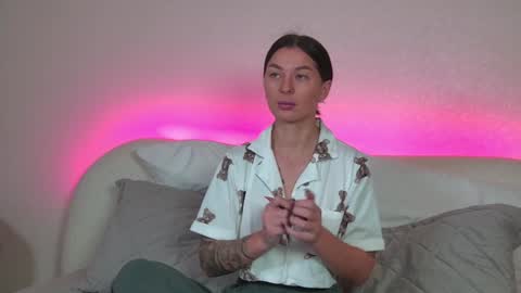 AlexandraBloom online show from January 14, 2025, 6:49 pm