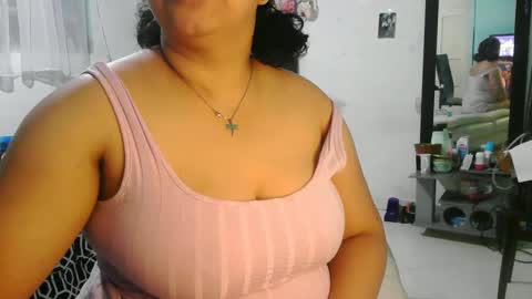 alexandraluv01 online show from September 12, 2025, 9:15 pm