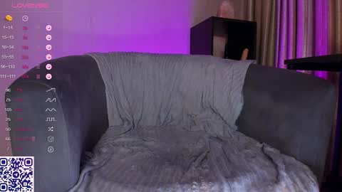 Snapshot of alexanotitle chatting on January 11, 2025, 3:13 am Alexa online show from January 11, 2025, 3:13 am