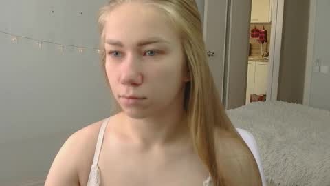 Alex online show from October 12, 2025, 5:17 am