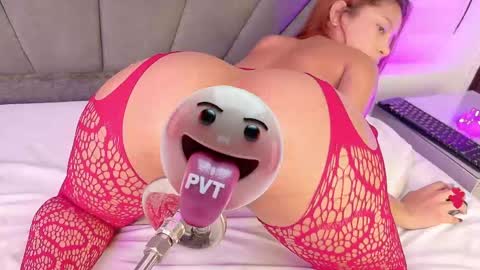 alexasweet_os online show from May 6, 2026, 11:21 pm
