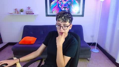 alex online show from April 7, 2026, 1:44 pm