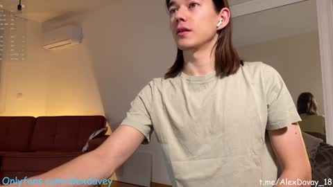 Snapshot of alexdavey chatting on January 27, 2025, 7:56 pm           online show from January 27, 2025, 7:56 pm