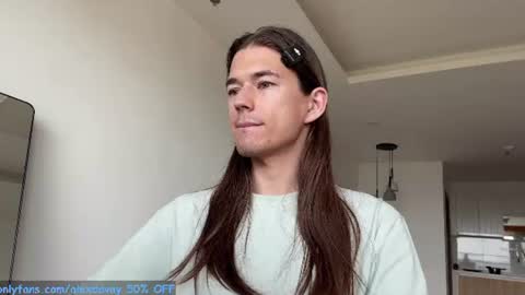 Snapshot of alexdavey chatting on June 23, 2026, 5:38 am online show from June 23, 2026, 5:38 am