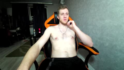 Snapshot of alexfox2018 chatting on January 28, 2025, 11:17 pm Alex online show from January 28, 2025, 11:17 pm