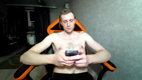 Snapshot of alexfox2018 chatting on March 1, 2025, 1:00 am Alex online show from March 1, 2025, 1:00 am