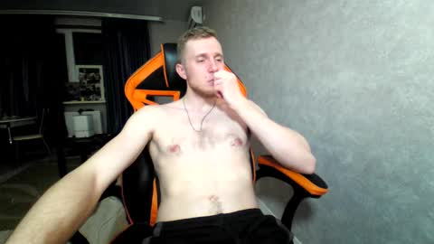 Snapshot of alexfox2018 chatting on March 6, 2025, 8:37 pm Alex online show from March 6, 2025, 8:37 pm