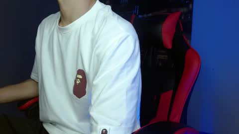alexgiraldo__ online show from May 10, 2026, 2:28 am