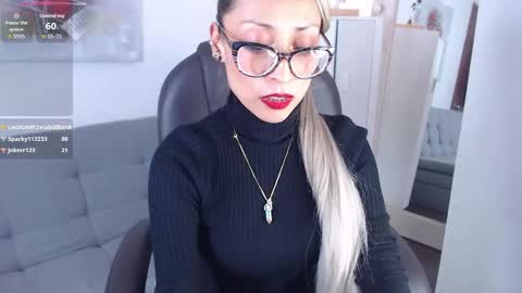 Snapshot of alexia_james_ chatting on April 27, 2026, 8:40 pm Alexa online show from April 27, 2026, 8:40 pm