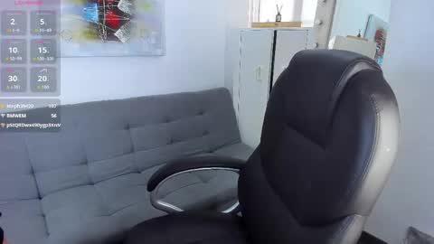Snapshot of alexia_james_ chatting on May 22, 2026, 8:47 pm Alexa online show from May 22, 2026, 8:47 pm