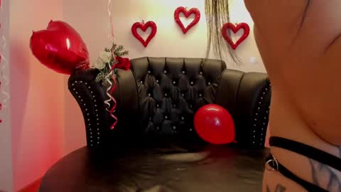 Alexiaa  Online 1430 to 2100 GMT-5 online show from February 12, 2025, 3:18 am