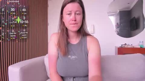 Alexia online show from December 15, 2025, 4:55 pm