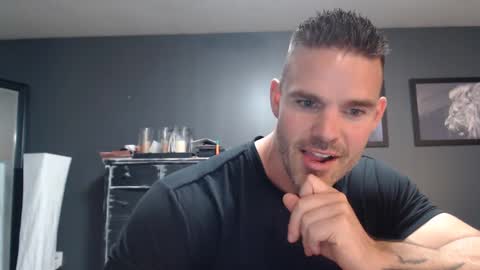 Alex online show from October 3, 2025, 11:24 pm