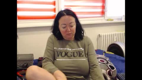 alexie33 online show from December 21, 2025, 10:11 am