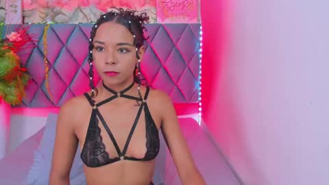 Snapshot of alexiiabrown chatting on May 5, 2026, 2:47 pm Alexia Brown online show from May 5, 2026, 2:47 pm