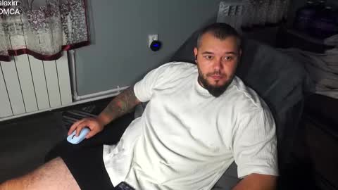 Alex online show from October 26, 2025, 11:42 pm