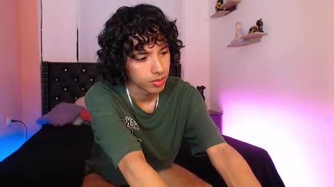 Alexis online show from October 3, 2025, 7:22 pm