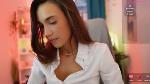 Alexis online show from November 2, 2025, 2:41 pm