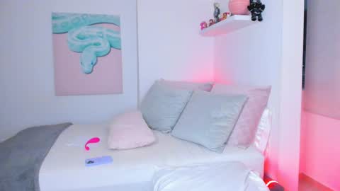 Alexiis 3 online show from December 19, 2024, 3:18 am