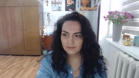 AlexisMillers online show from April 19, 2026, 9:19 am