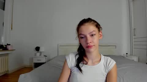 Alex online show from September 12, 2025, 5:40 am