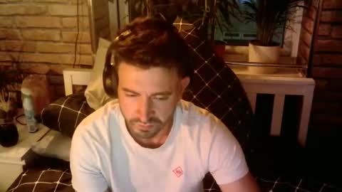 alexlive1 online show from September 26, 2025, 8:57 pm