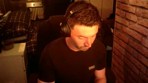 alexlive1 online show from September 28, 2025, 9:31 pm