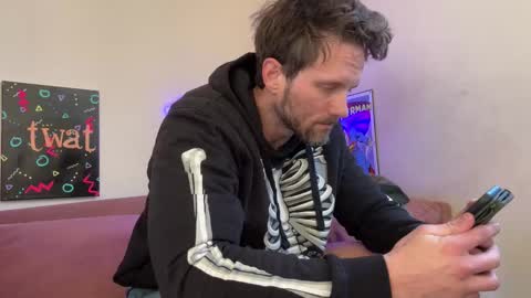 Alex Mann online show from March 5, 2026, 6:04 pm