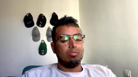 alexospina55 online show from April 1, 2026, 2:25 pm