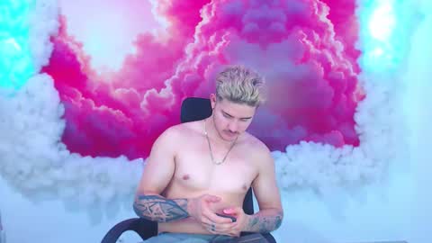 Alex online show from October 7, 2025, 7:33 pm