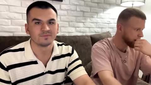 Alex online show from April 20, 2026, 7:37 pm