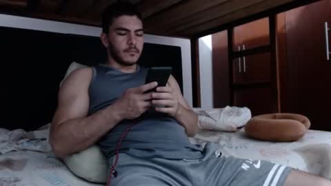 alexsb1998 online show from February 7, 2025, 3:12 am