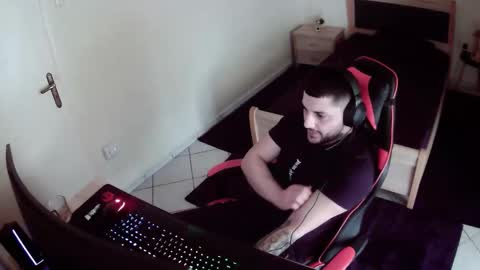 Snapshot of alexthepro00 chatting on January 18, 2026, 2:10 pm alexthepro00 online show from January 18, 2026, 2:10 pm