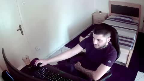 Snapshot of alexthepro00 chatting on May 2, 2026, 8:41 am alexthepro00 online show from May 2, 2026, 8:41 am