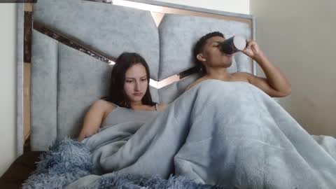 alex y luisa online show from September 18, 2025, 5:15 pm