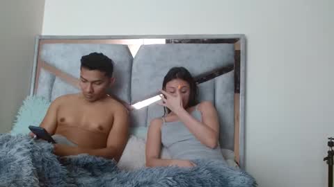 alex y luisa online show from October 6, 2025, 3:31 pm