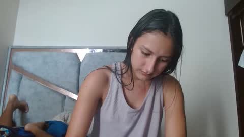 alex y luisa online show from February 2, 2026, 3:44 pm