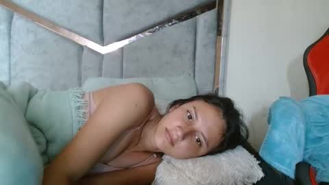 Snapshot of alexvsluisa chatting on May 13, 2026, 1:52 pm alex y luisa online show from May 13, 2026, 1:52 pm