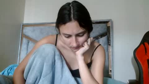 Snapshot of alexvsluisa chatting on June 26, 2026, 3:38 pm alex y luisa online show from June 26, 2026, 3:38 pm