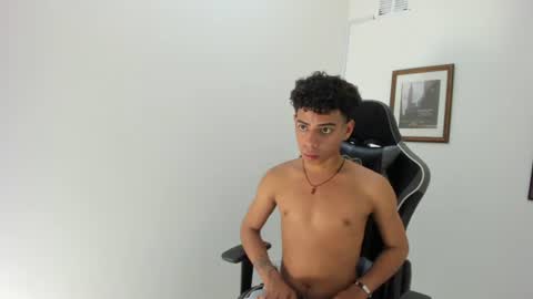 Snapshot of alexx_cum18 chatting on June 30, 2026, 12:22 am alexx_cum18 online show from June 30, 2026, 12:22 am