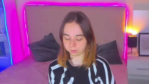 AlexxisSky online show from December 19, 2024, 10:45 am