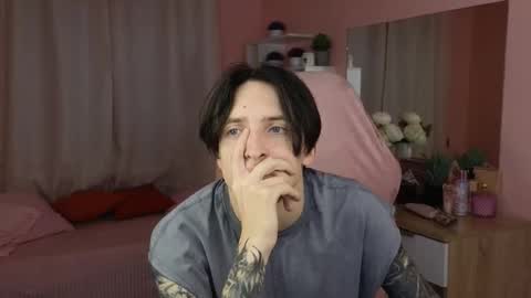 Alex online show from November 11, 2025, 12:05 pm