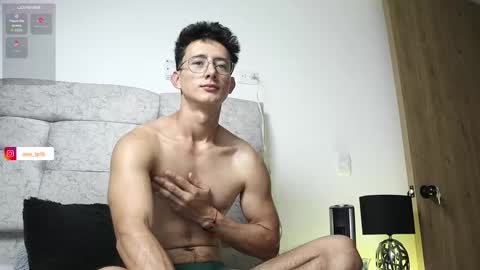 Alex online show from November 10, 2025, 11:04 pm