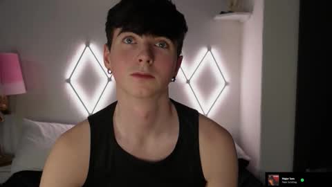 Snapshot of alfiegreenxxx chatting on October 1, 2025, 10:27 pm Alfie Green online show from October 1, 2025, 10:27 pm